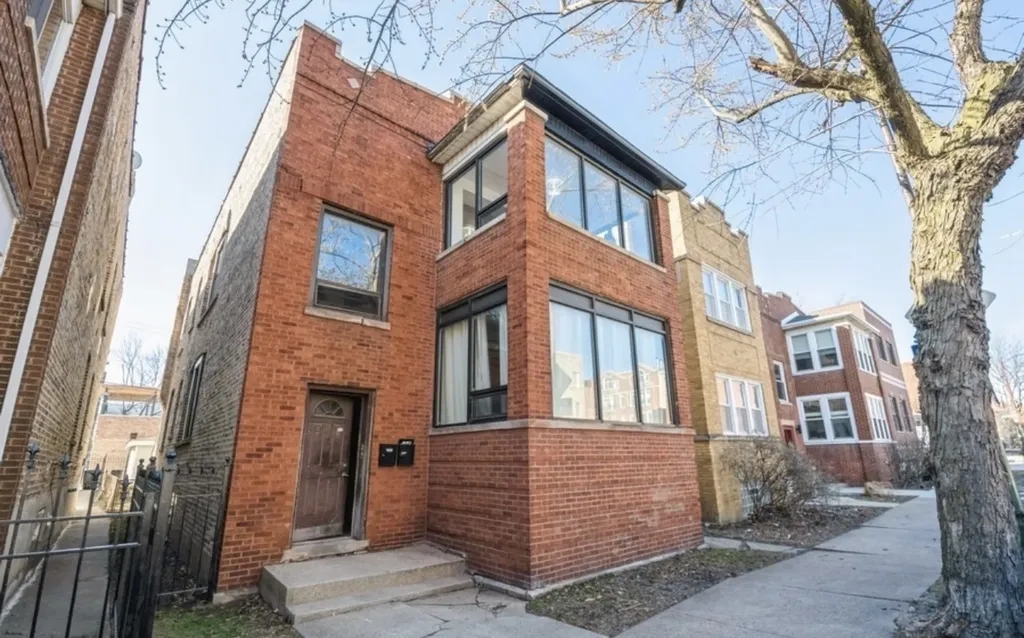 3116 North Damen Avenue Chicago IL 60618