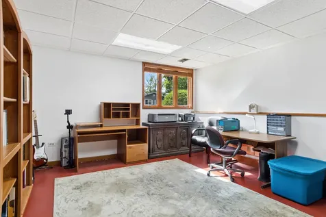 6601 Macarthur Drive Woodridge IL 60517