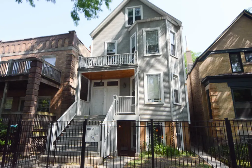 1314 West Roscoe Street Chicago IL 60657