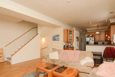 1314 West Roscoe Street Chicago IL 60657