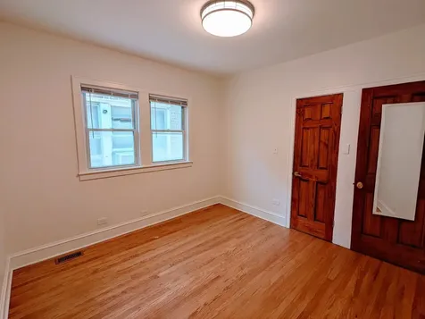 834 North Kolin Avenue Chicago IL 60651