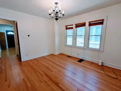 834 North Kolin Avenue Chicago IL 60651