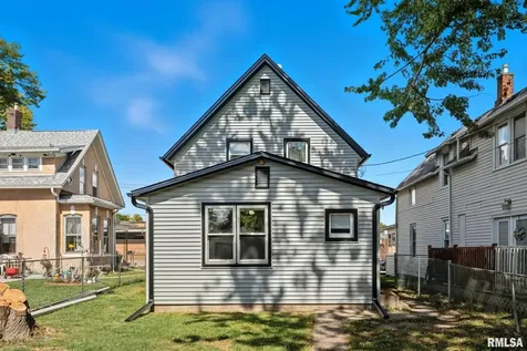 1416 17TH Avenue Moline IL 61265