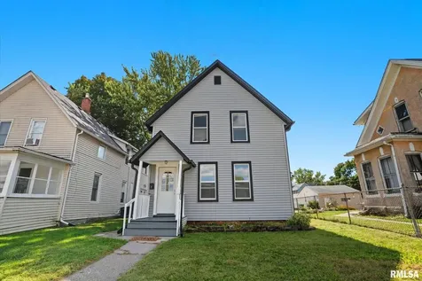 1416 17TH Avenue Moline IL 61265