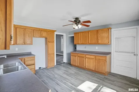 1416 17TH Avenue Moline IL 61265