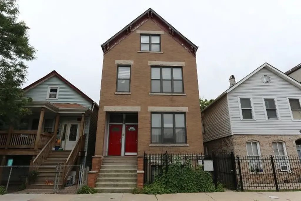 1509 West Fry Street Chicago IL 60642