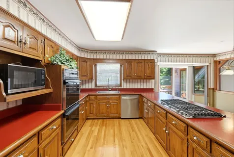 107 Roxborough Place Inverness IL 60010