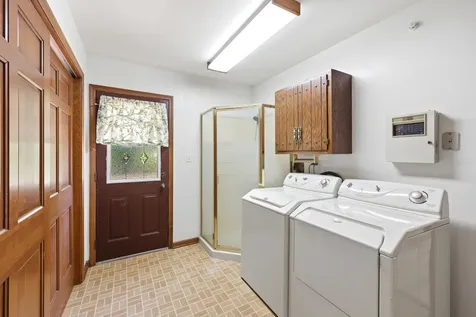 107 Roxborough Place Inverness IL 60010