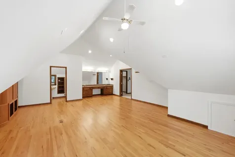 107 Roxborough Place Inverness IL 60010
