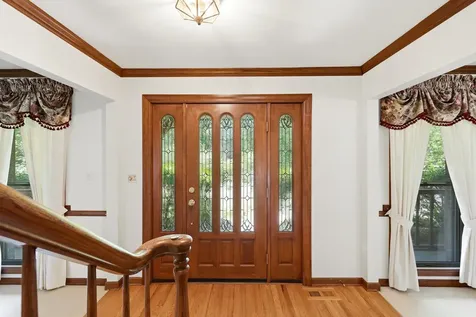 107 Roxborough Place Inverness IL 60010