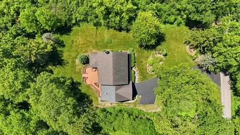 107 Roxborough Place Inverness IL 60010