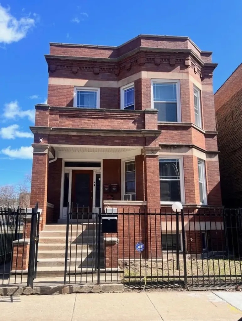6111 South Champlain Avenue Chicago IL 60637