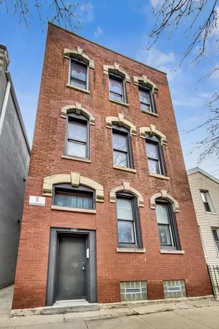 819 South Carpenter Street Chicago IL 60607