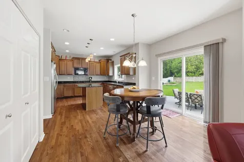 3328 Chase Lane Elgin IL 60124