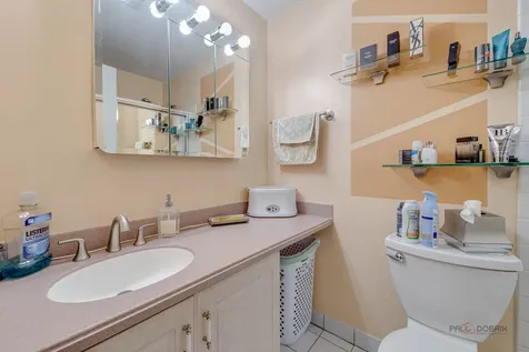 1500 Harbour Drive Wheeling IL 60090