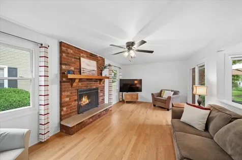1520 Lark Lane Naperville IL 60565