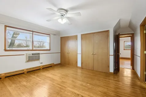 527 West Eastman Street Arlington Heights IL 60005
