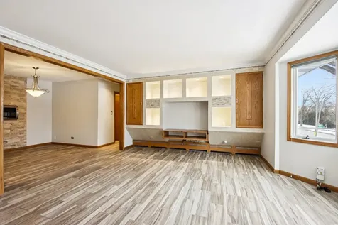 527 West Eastman Street Arlington Heights IL 60005