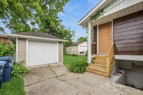 1018 South 10th Avenue Maywood IL 60153