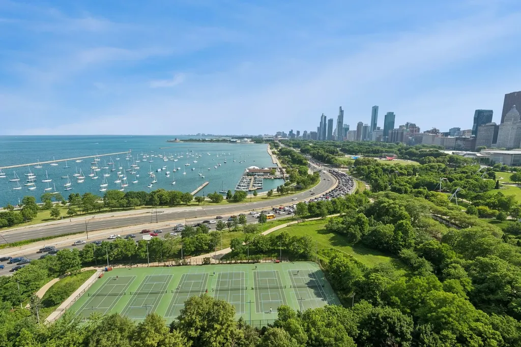 400 East Randolph Street Chicago IL 60601