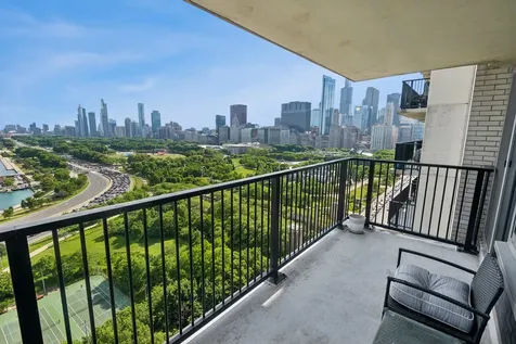 400 East Randolph Street Chicago IL 60601