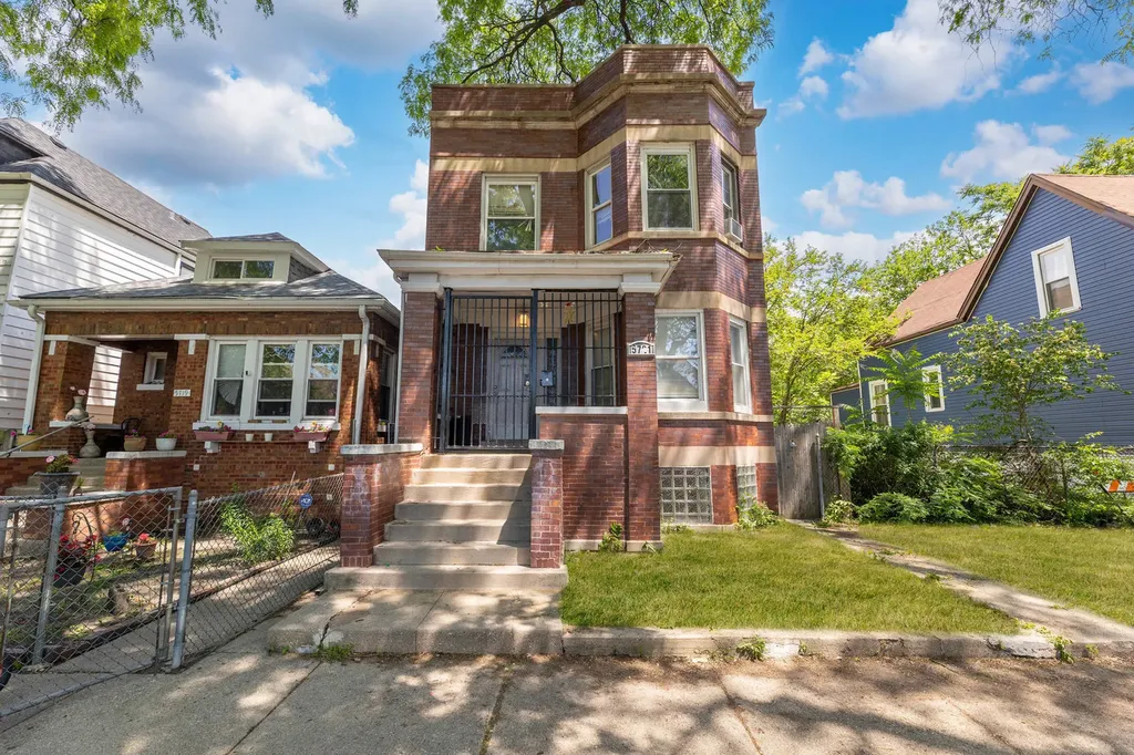 5721 South Hermitage Avenue Chicago IL 60636