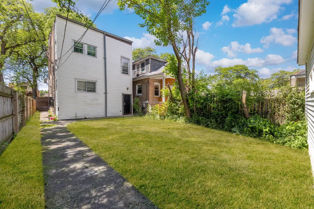 5721 South Hermitage Avenue Chicago IL 60636