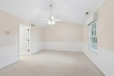 641 Bridle Court Lakemoor IL 60051