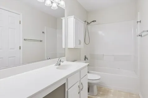 641 Bridle Court Lakemoor IL 60051