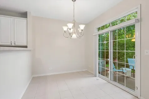 641 Bridle Court Lakemoor IL 60051