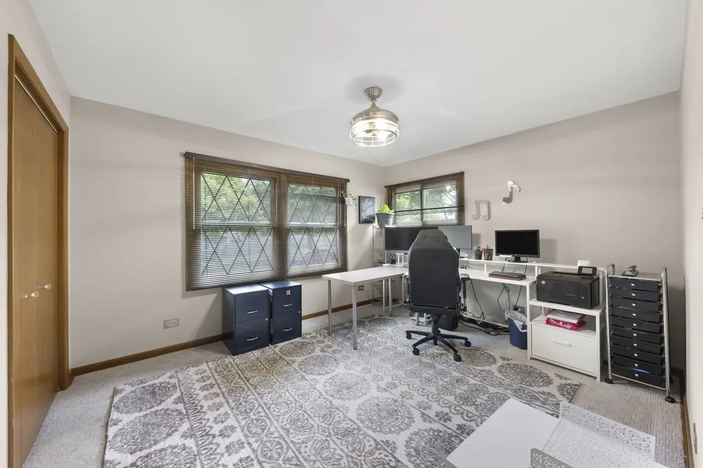 403 West Harding Road Lombard IL 60148