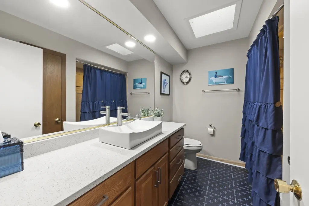 403 West Harding Road Lombard IL 60148