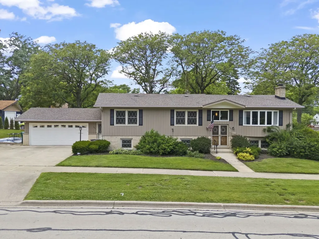 403 West Harding Road Lombard IL 60148