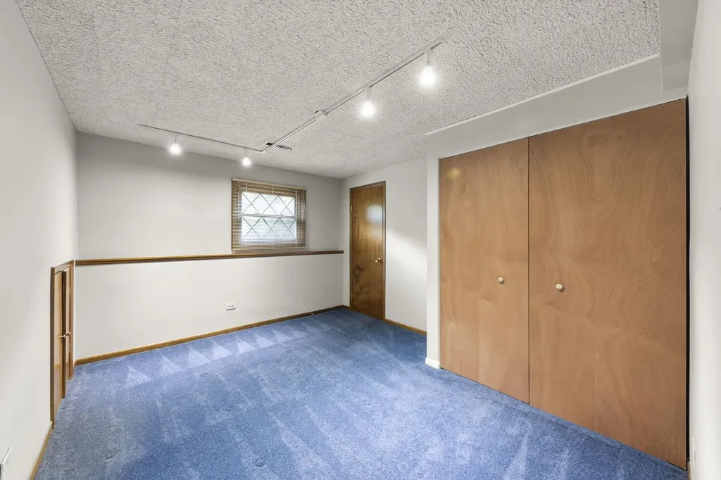 403 West Harding Road Lombard IL 60148