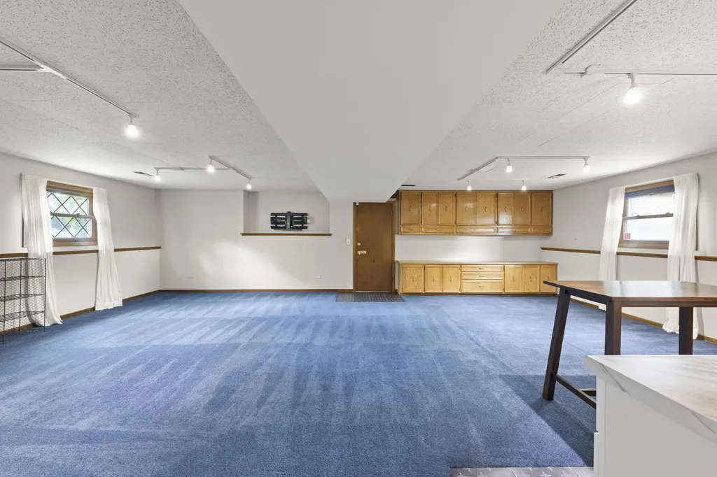 403 West Harding Road Lombard IL 60148