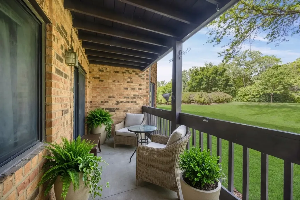 2880 Torrey Pine Lane Lisle IL 60532