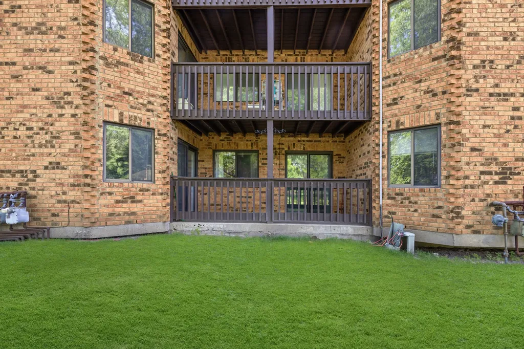 2880 Torrey Pine Lane Lisle IL 60532