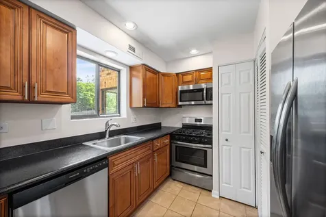 2880 Torrey Pine Lane Lisle IL 60532