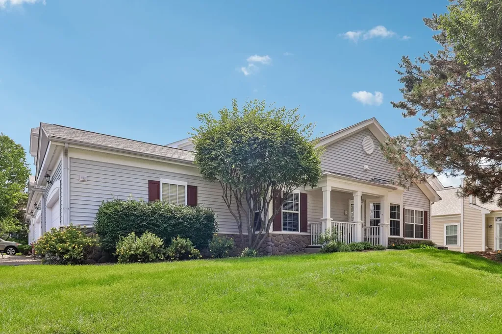 2722 Kendall Crossing Johnsburg IL 60051