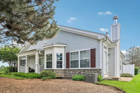 2722 Kendall Crossing Johnsburg IL 60051