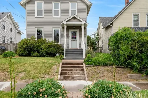 1531 15TH Avenue Moline IL 61265