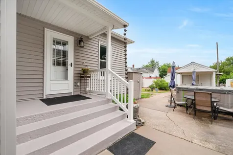 1531 15TH Avenue Moline IL 61265