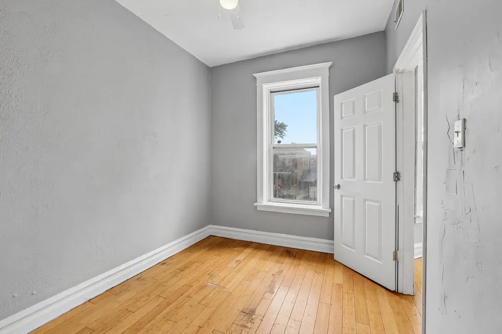 4938 West Fulton Street Chicago IL 60644
