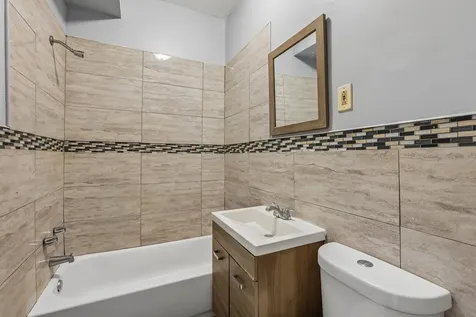 4938 West Fulton Street Chicago IL 60644