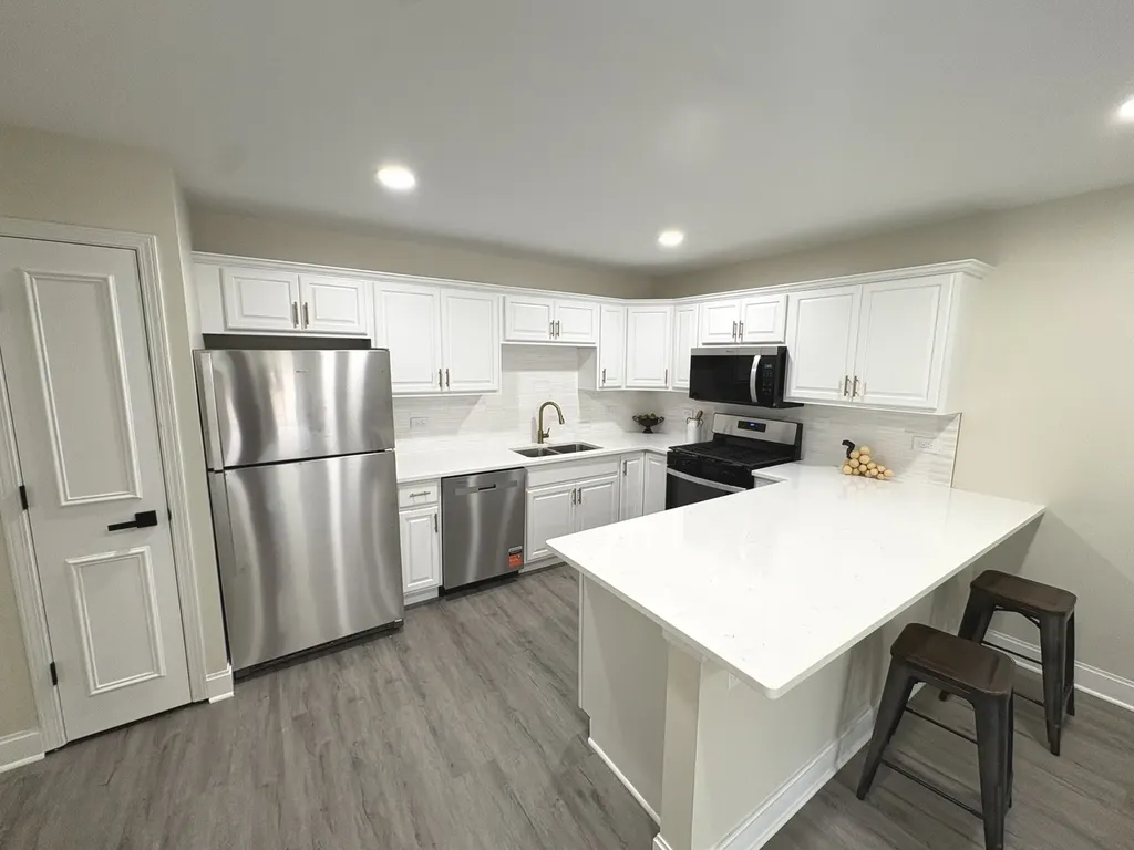 1953 Bayview Lane Aurora IL 60506