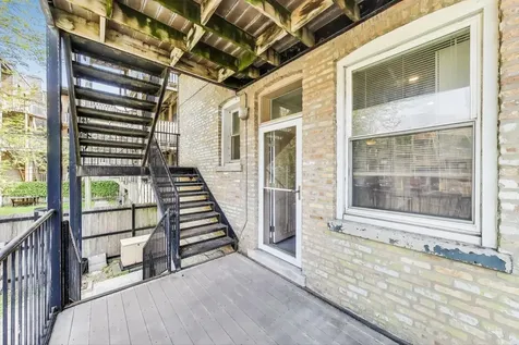 4746 North Malden Street Chicago IL 60640