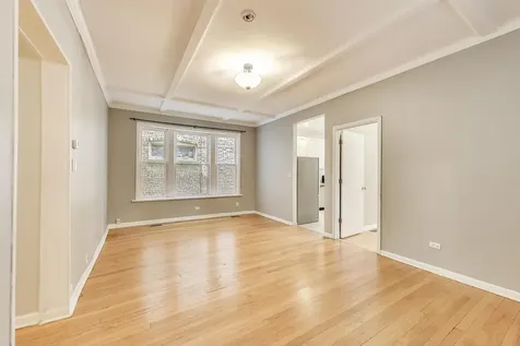 4746 North Malden Street Chicago IL 60640
