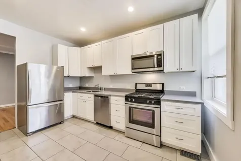 4746 North Malden Street Chicago IL 60640