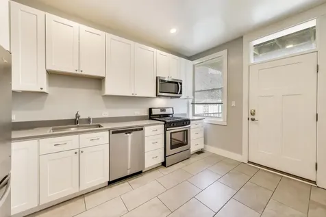4746 North Malden Street Chicago IL 60640