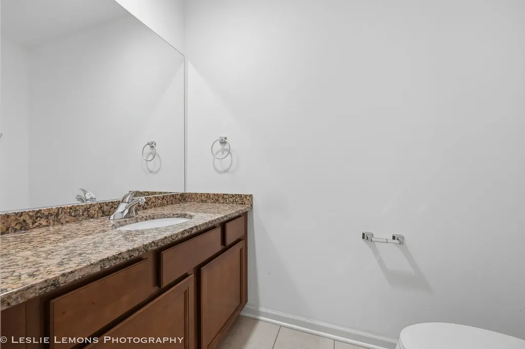 859 Evergreen Avenue Glen Ellyn IL 60137